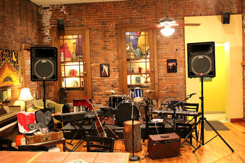 Âm thanh quán cafe