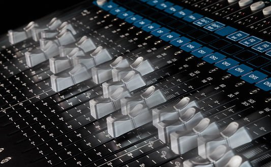Fader mixer