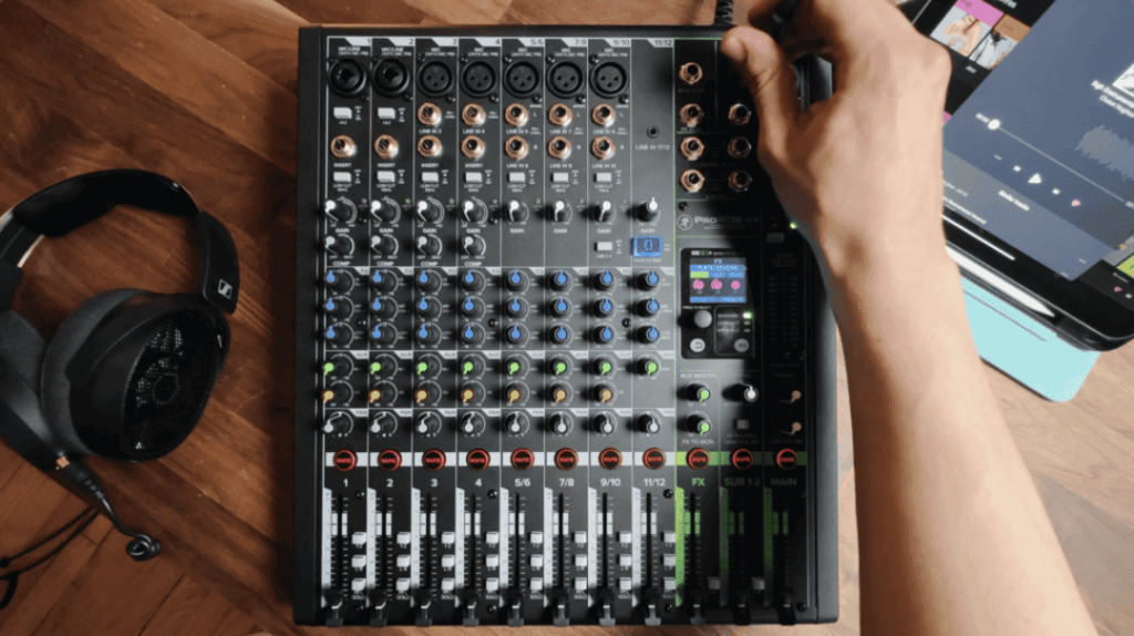Mixer Analog